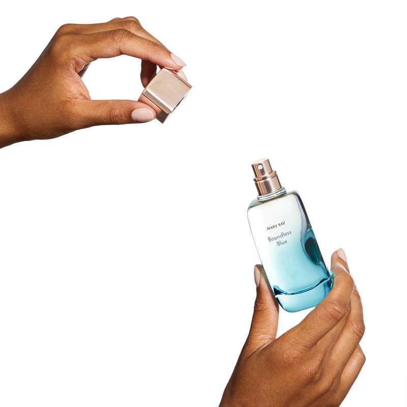 boundless-blue-parfum-mary-kay